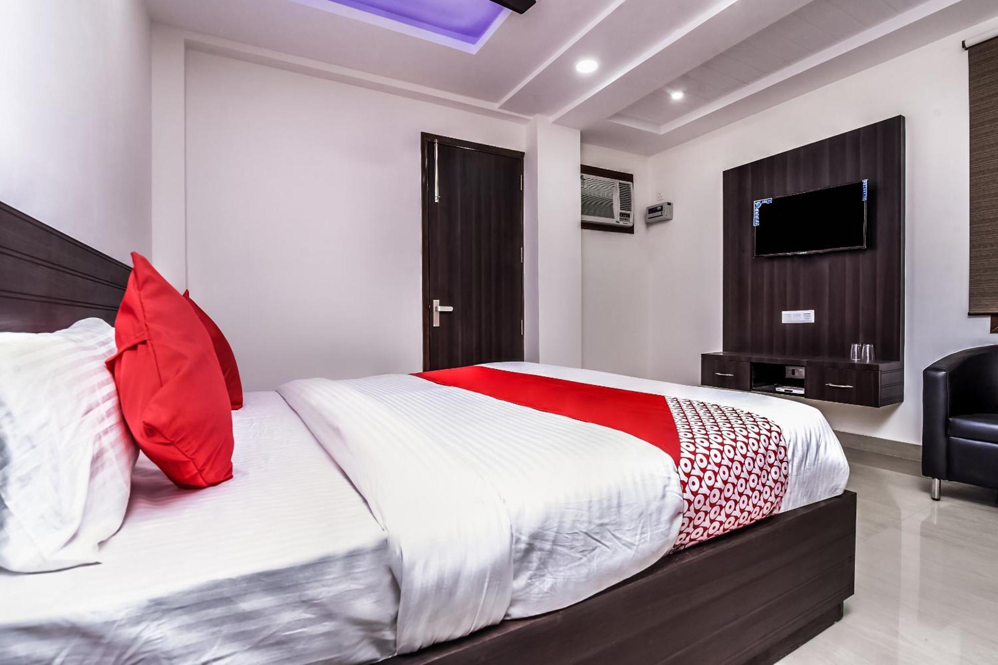 Hotel Aerostar Gold - Opposite Max Healthcare دلهي المظهر الخارجي الصورة