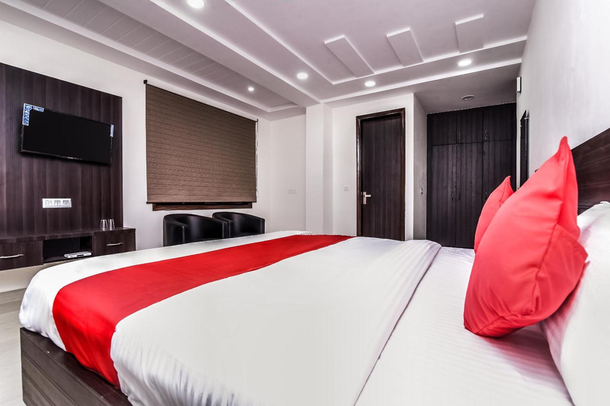Hotel Aerostar Gold - Opposite Max Healthcare دلهي المظهر الخارجي الصورة