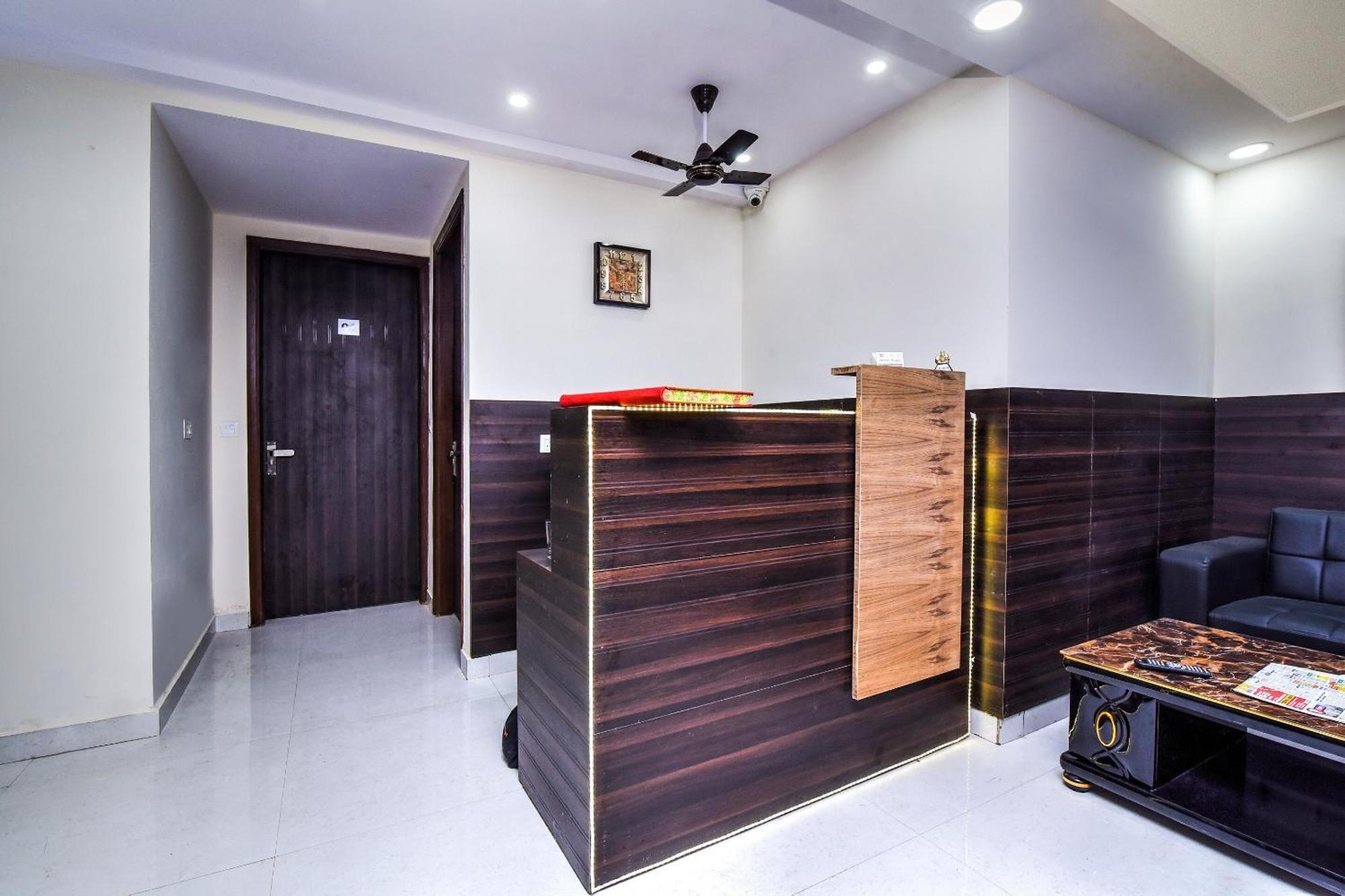 Hotel Aerostar Gold - Opposite Max Healthcare دلهي المظهر الخارجي الصورة