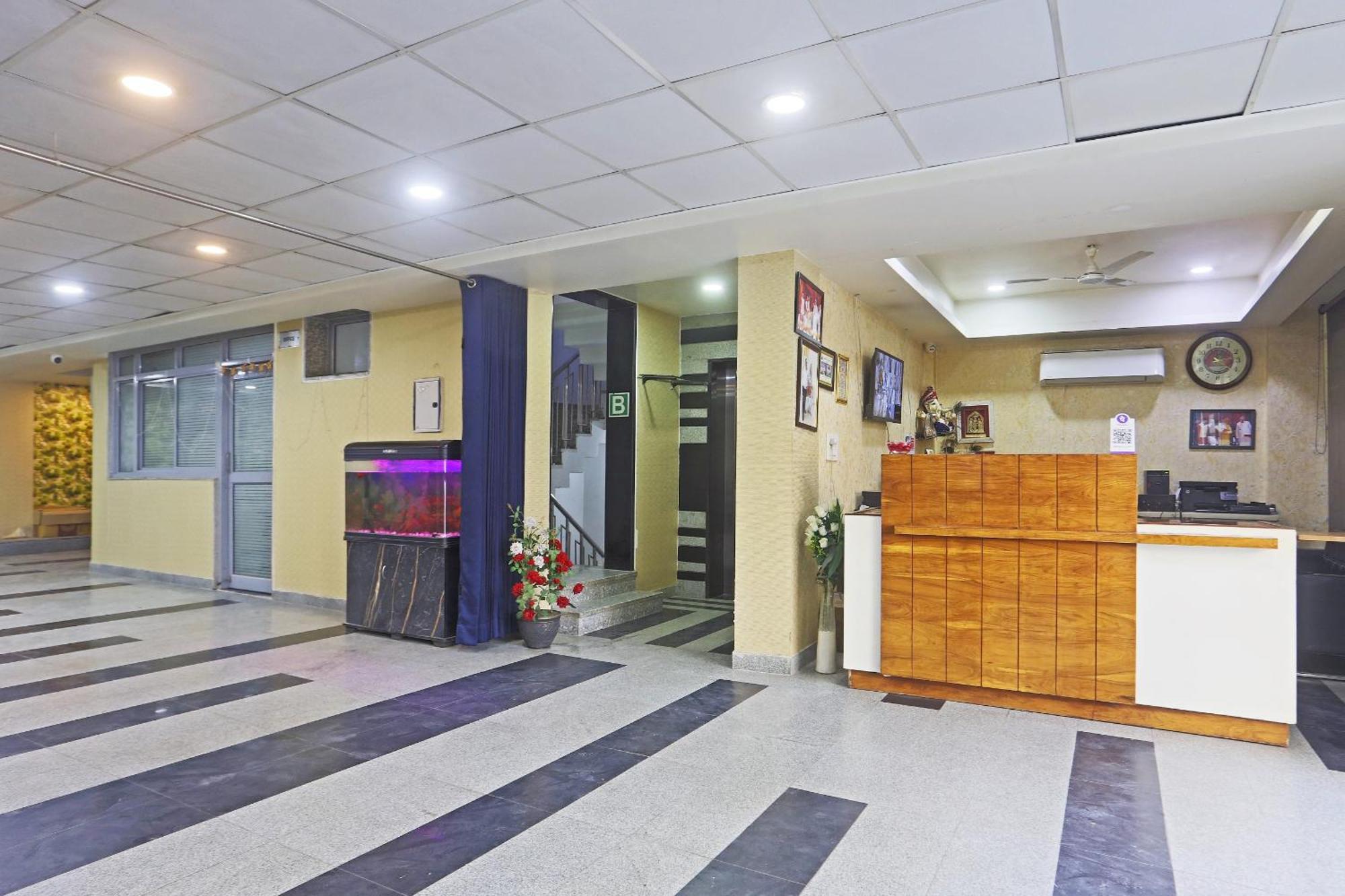 Hotel Aerostar Gold - Opposite Max Healthcare دلهي المظهر الخارجي الصورة