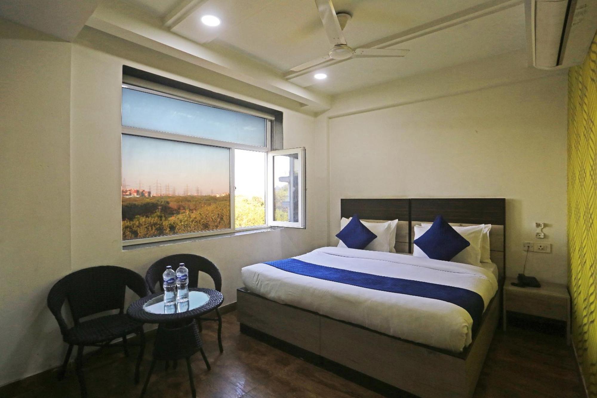 Hotel Aerostar Gold - Opposite Max Healthcare دلهي المظهر الخارجي الصورة