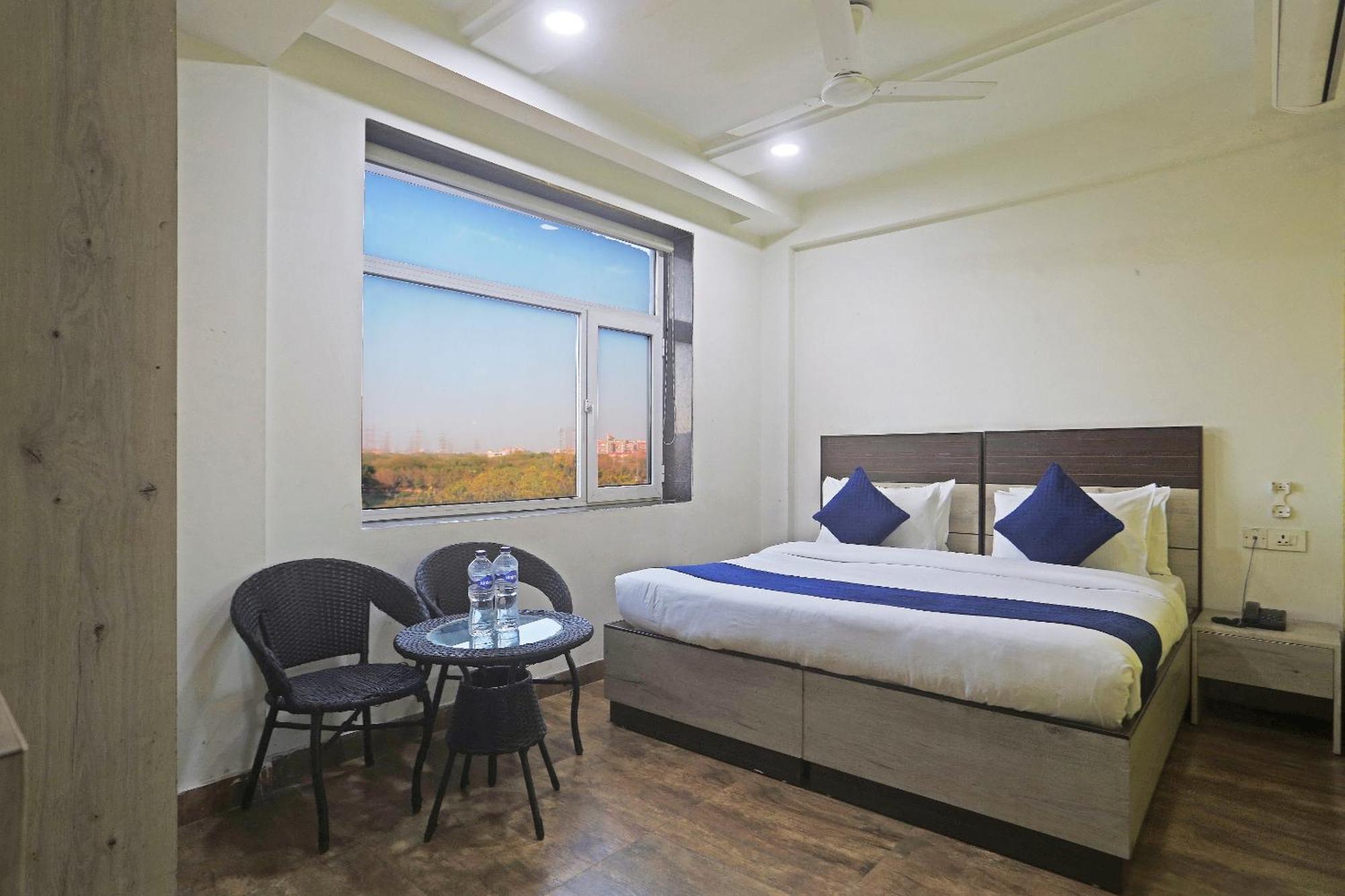 Hotel Aerostar Gold - Opposite Max Healthcare دلهي المظهر الخارجي الصورة