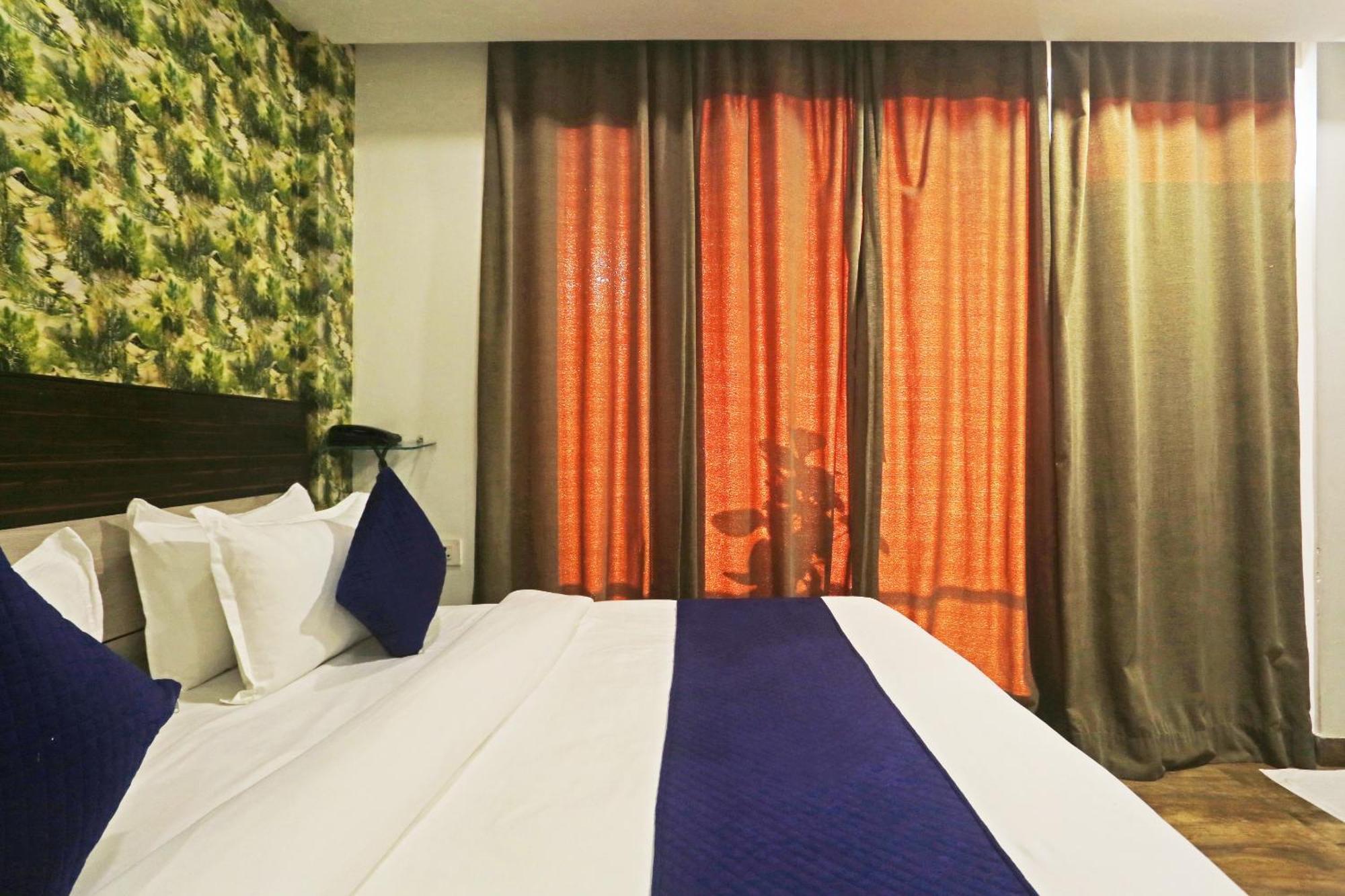 Hotel Aerostar Gold - Opposite Max Healthcare دلهي المظهر الخارجي الصورة
