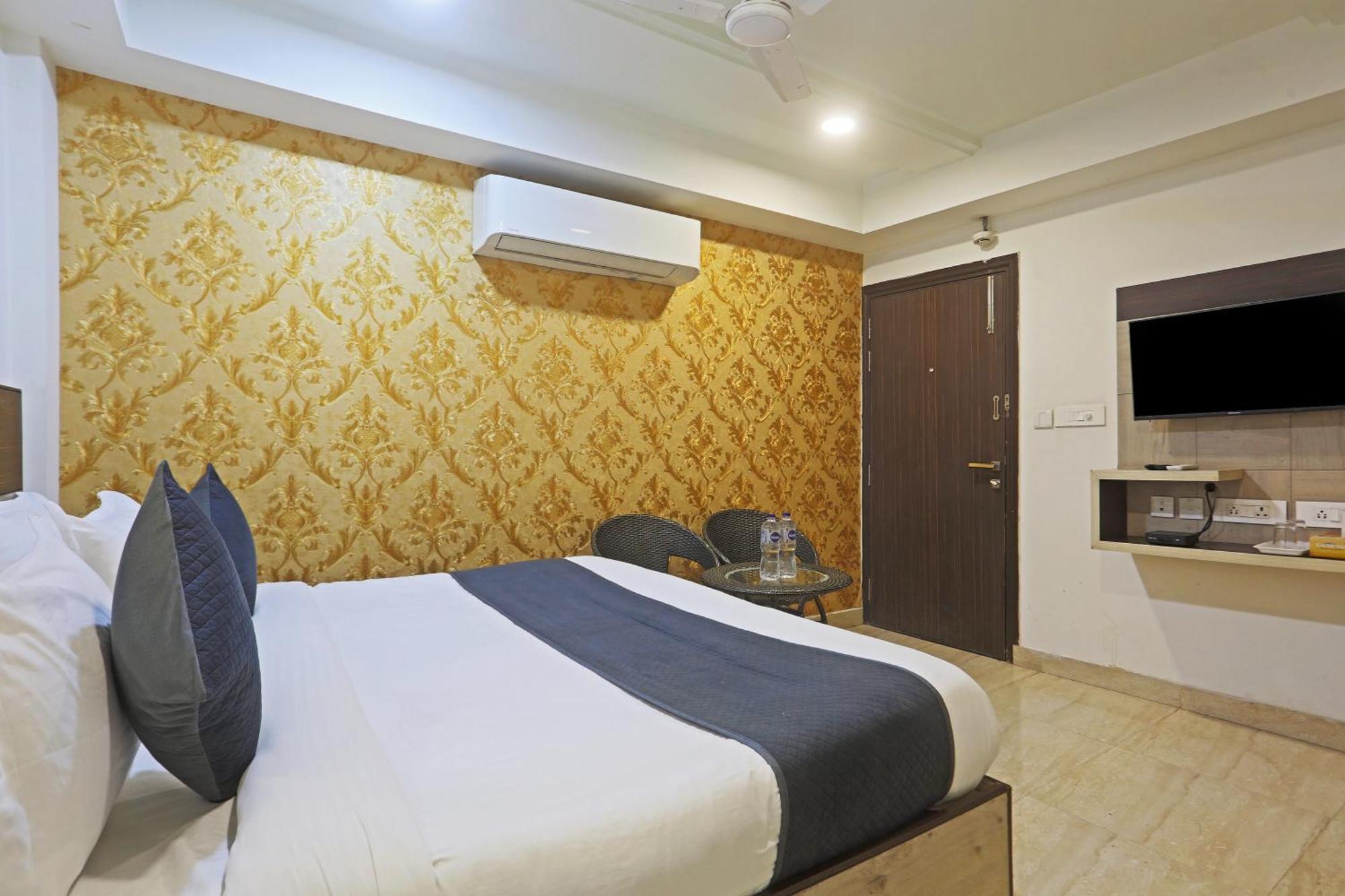 Hotel Aerostar Gold - Opposite Max Healthcare دلهي المظهر الخارجي الصورة