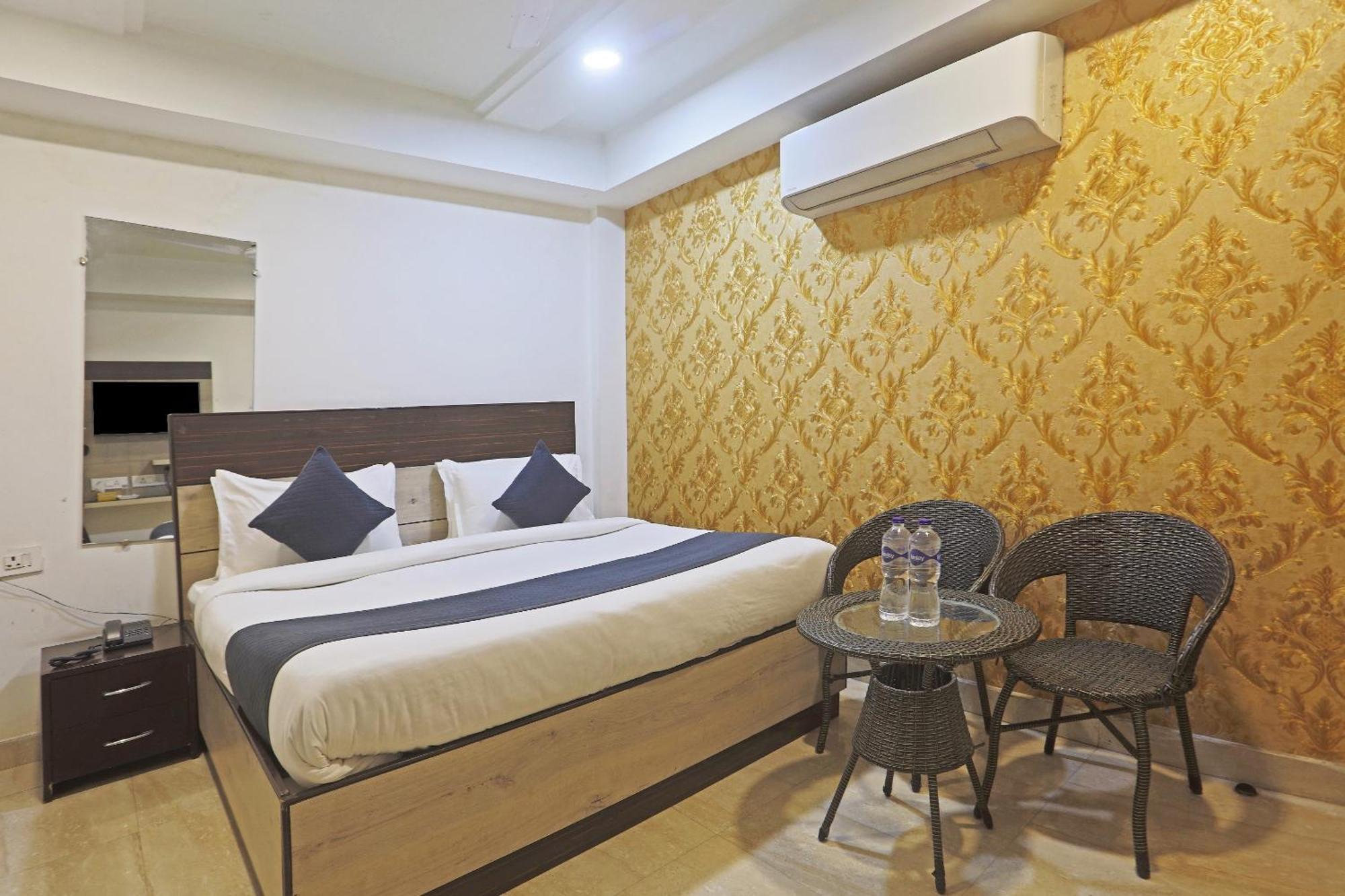 Hotel Aerostar Gold - Opposite Max Healthcare دلهي المظهر الخارجي الصورة