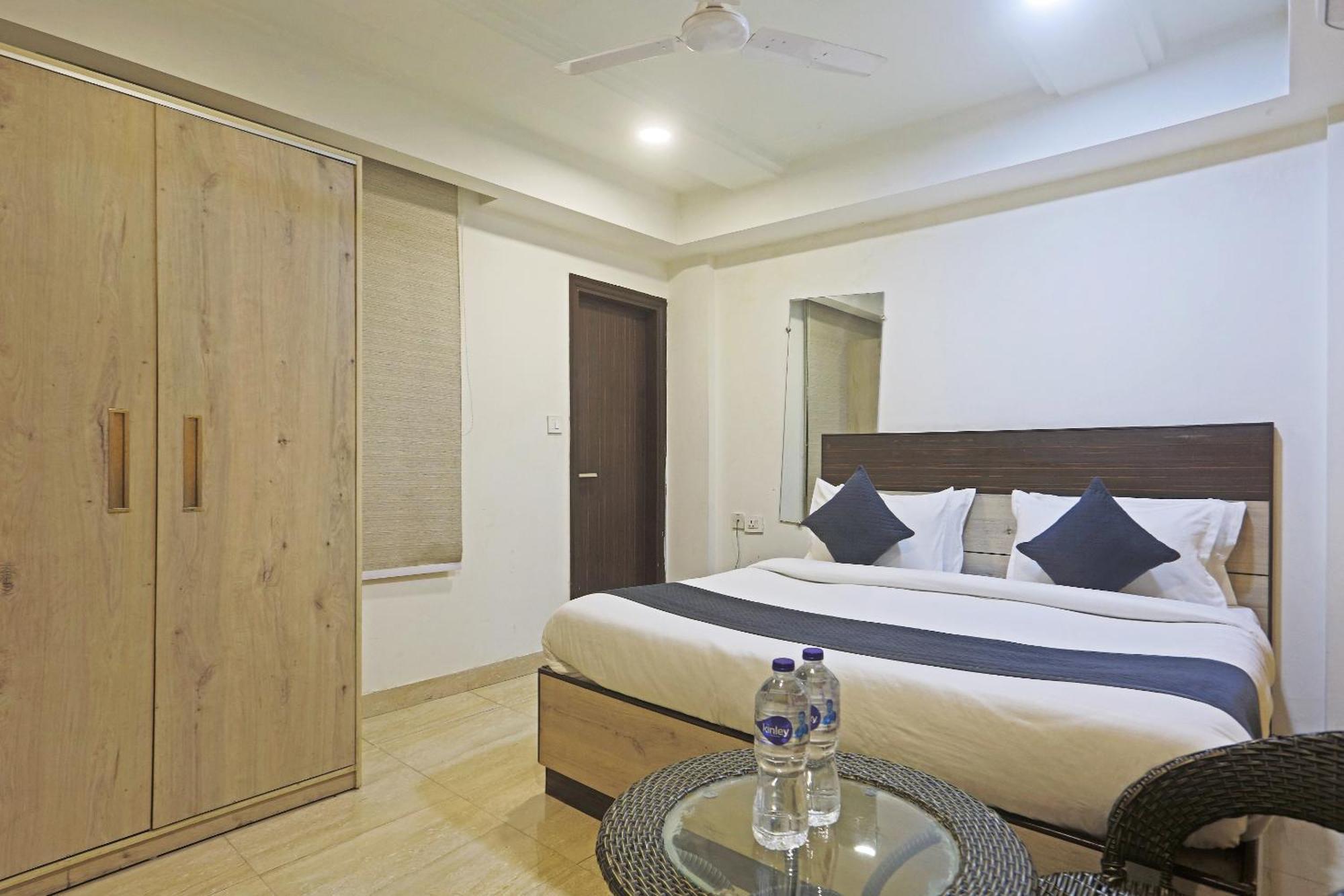 Hotel Aerostar Gold - Opposite Max Healthcare دلهي المظهر الخارجي الصورة